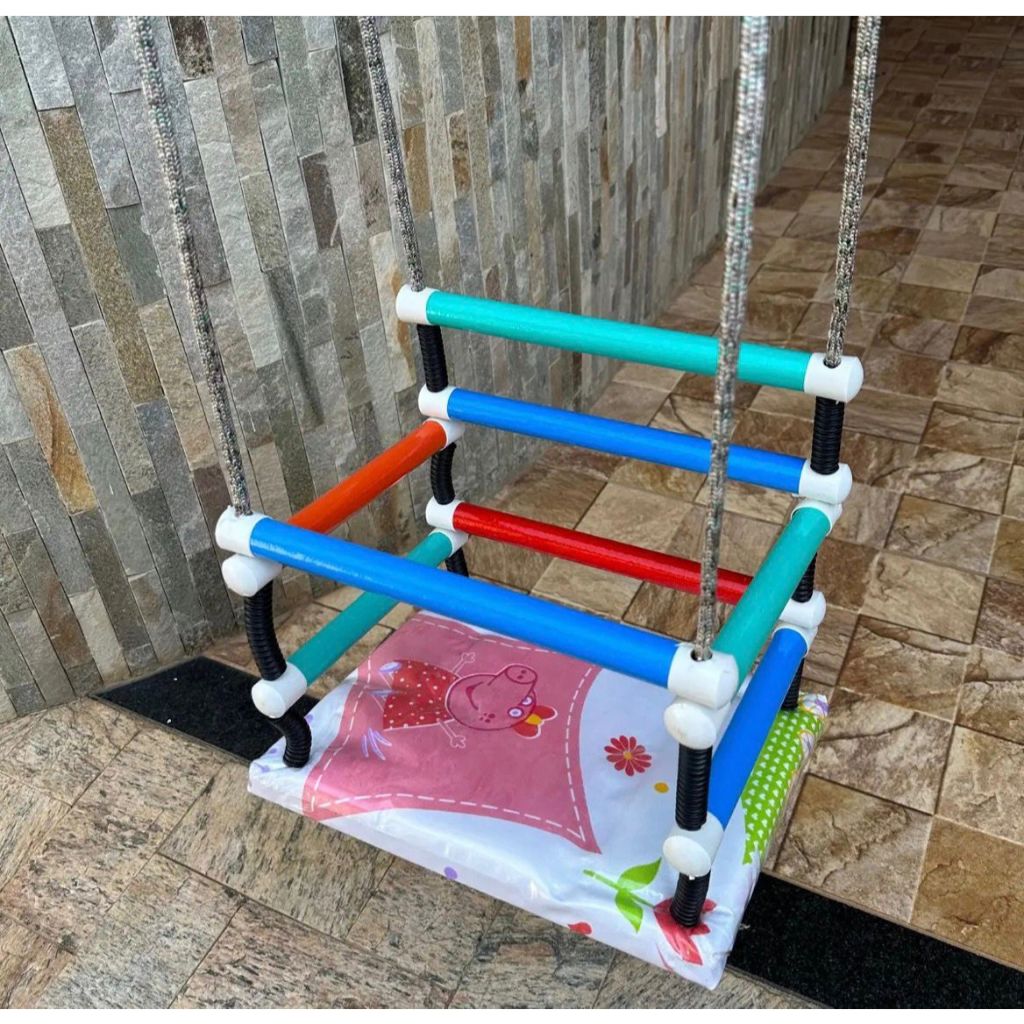 Crie Memórias Inesquecíveis! Balanço Infantil de Madeira Seguro e Aconchegante. Próprio para Prédio ou Quintal.
