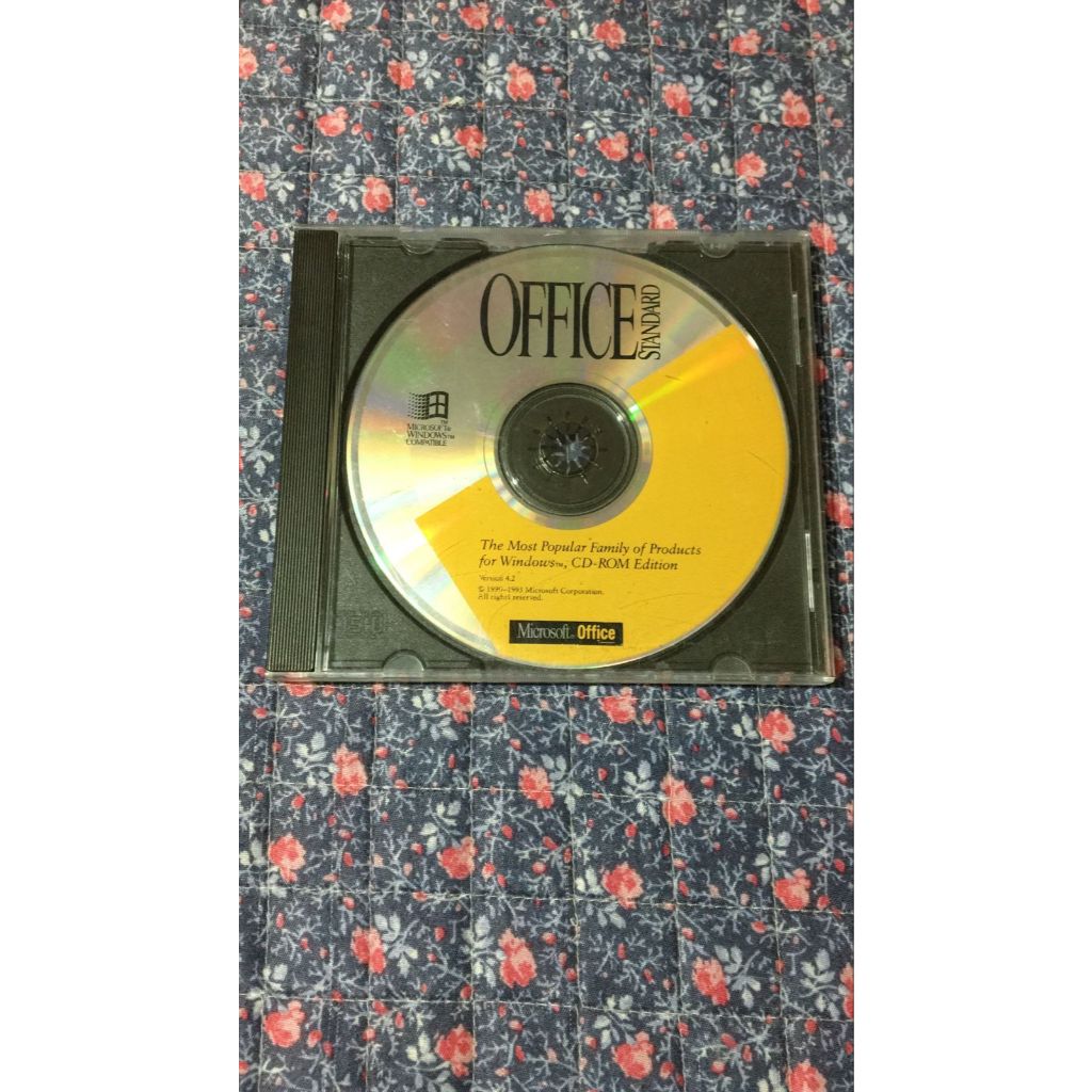Microsoft Office Standard Version 4.2, 16 bits, 1994 CD ORIGINAL (em INGLÊS)