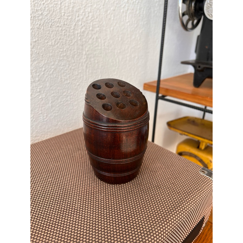 antigo porta lapis formato barril madeira maciça anos 60 antiguidades vintage