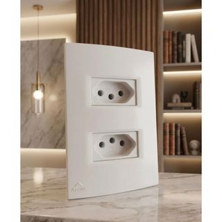 Conjunto tomada dupla 10a Branca Linha Lissê 4x2