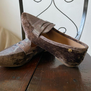 Sapatilha Loafer Aveludada Marrom - nº36 ✨