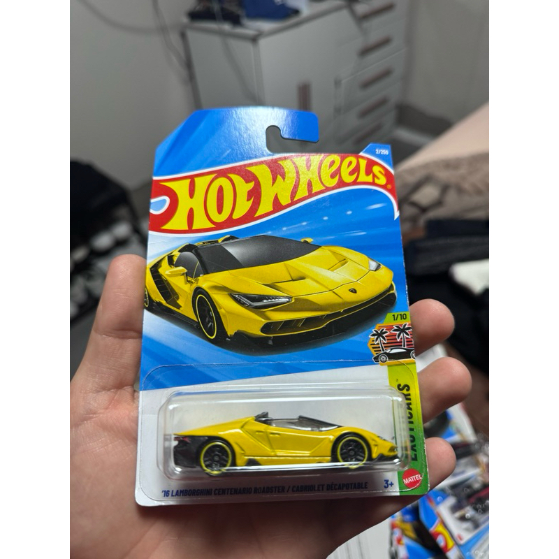 Hot Wheels - '16 Lamborghini Centenario Roadster - JJH80