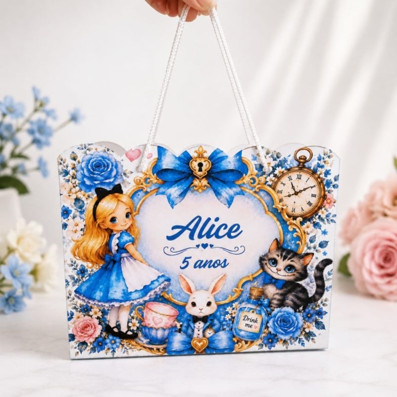 15 Sacolinhas Personalizadas  tema Alice no País das Maravilhas 20x15x7 cm | Lembrancinha Infantil com Nome e Idade