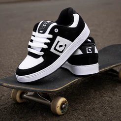 Tênis Qix 90's Old School Original Skatista Couro Sola Borracha Confortavel Resistente Casual