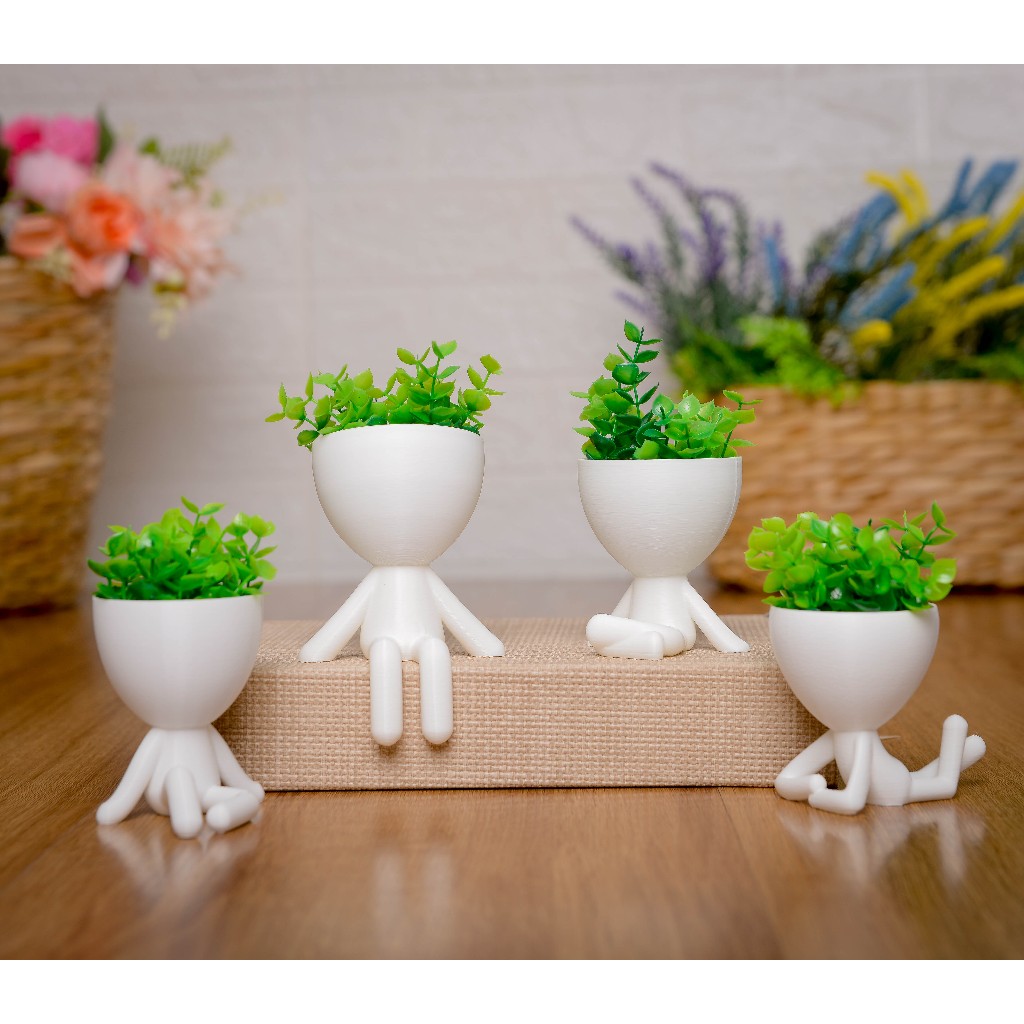 Kit 4 MINI Vasinhos sem flores Bob Robert para Decoração vasinhos de 6 cm de altura bem pequenos