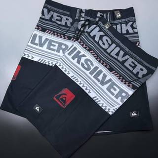 Bermuda Surf Masculina Estampada no tecido tactel com elastano