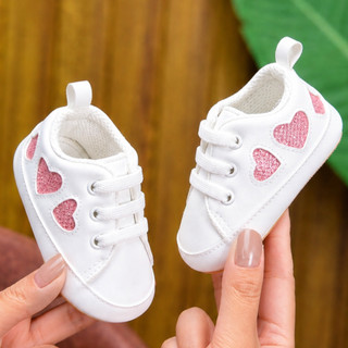 Tênis Bebê Menina Branco Coração Glitter Sapatinho com Cadarço Elástico Macio RN
