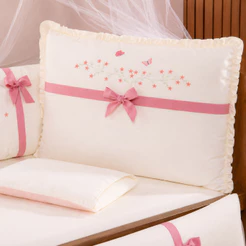 Kit Berço 10 Peças Menina com Laços Rose e Mosquiteiro - Enxoval Completo Brubrelel Baby