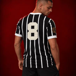 Camisa Corinthians Retrô 1977 Masculina Nº 8 Listrada Preta Branca Algodão Escudo Bordado