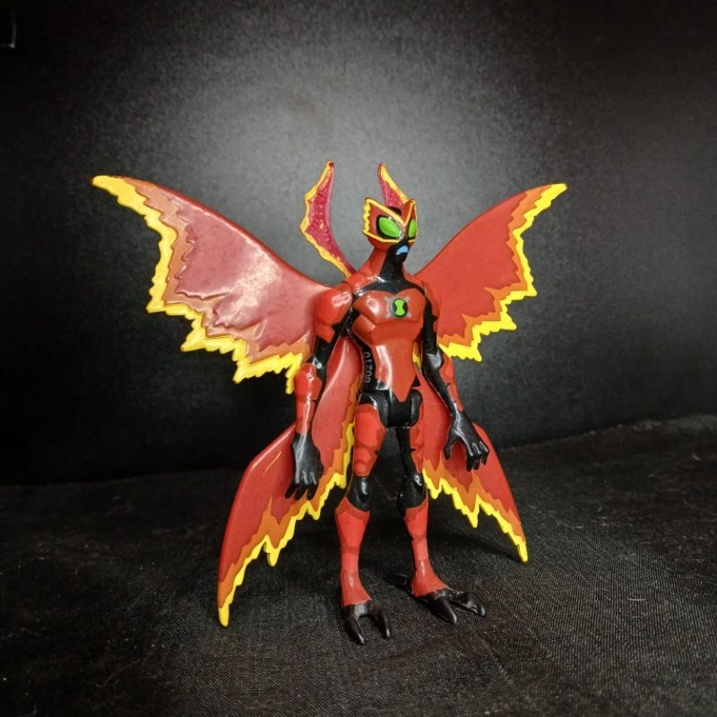 Boneco Ben 10 Ultimate Alien Friagem Supremo Original Bandai - Importado