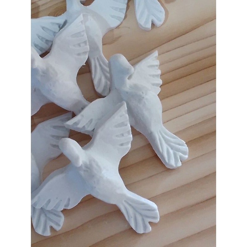 KIT 05 APLIQUE DIVINO ESPIRITO SANTO RESINA 6 CM GRANDE LEMBRACINHA BATIZADO FESTA RELIGIOSA
