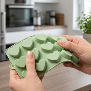 Forma Silicone Coração 15 Cavidades Molde Chocolate Sabonete Vela Gelo 21cm Antiaderente Pascoa em Oferta na Shopee