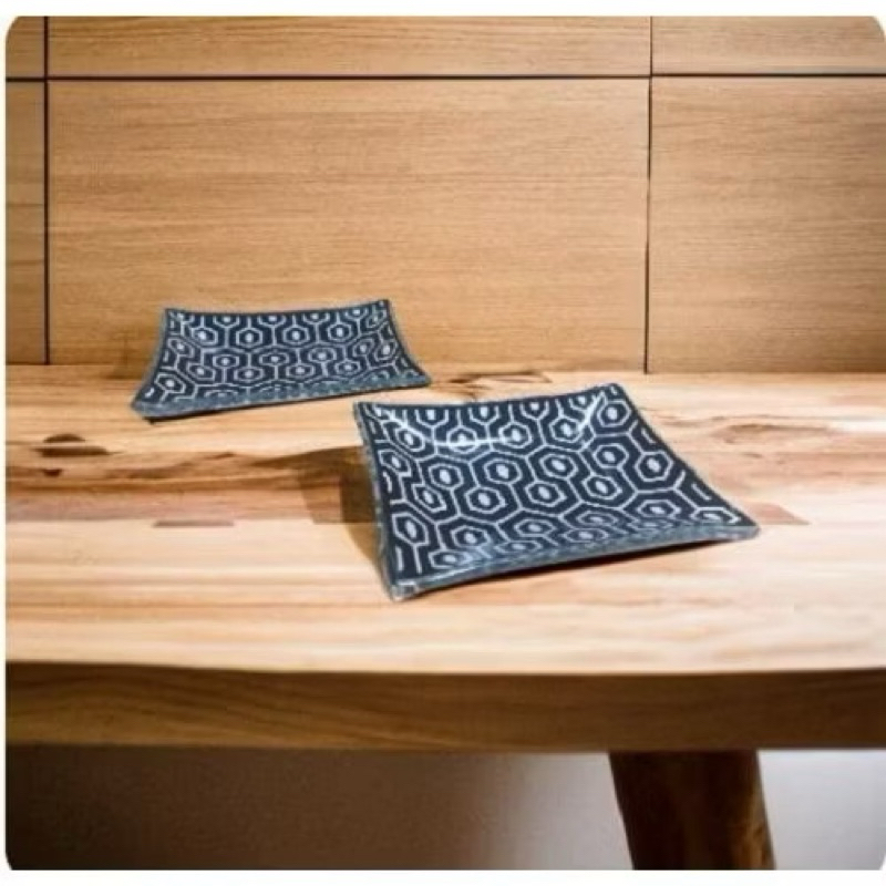 KIT COM DUAS TRAVESSAS DE VIDRO | PRETO COM DESENHOS BRANCOS | TAM.: 12X8CM | FRUTEIRA | PETISQUEIRA | CENTRO DE MESA