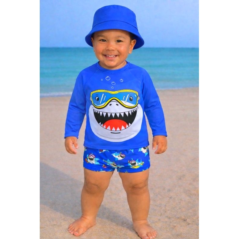 Conjunto Bebe menino proteção UV 50+ camiseta e sunga chapéu de 6 meses a 24 meses em Oferta na Shopee