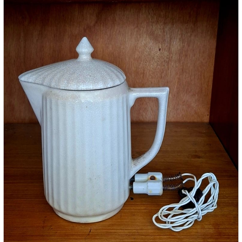Ebulidor / Bule / Jarra Elétrica Antiga De Porcelana Com Resistência Déc 40