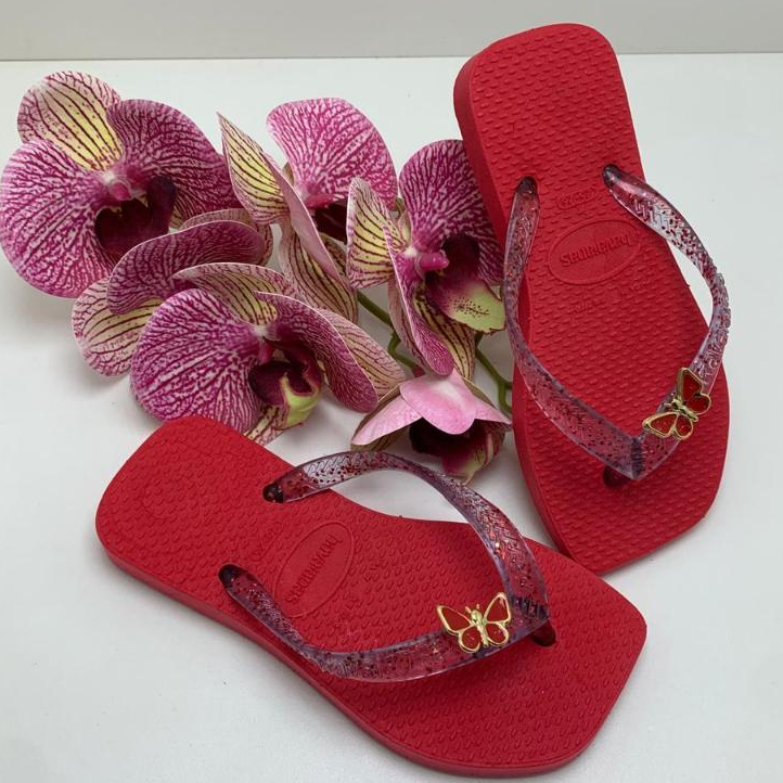 Chinelo Infantil Feminino Colorido, Alça Com Gliter Injetado e Detalhe Borboleta.