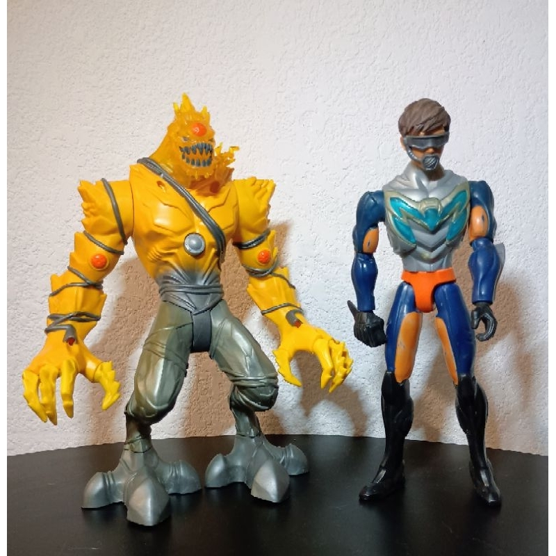 Bonecos Max Steel e Elementor Mattel usados Ler Descrição!