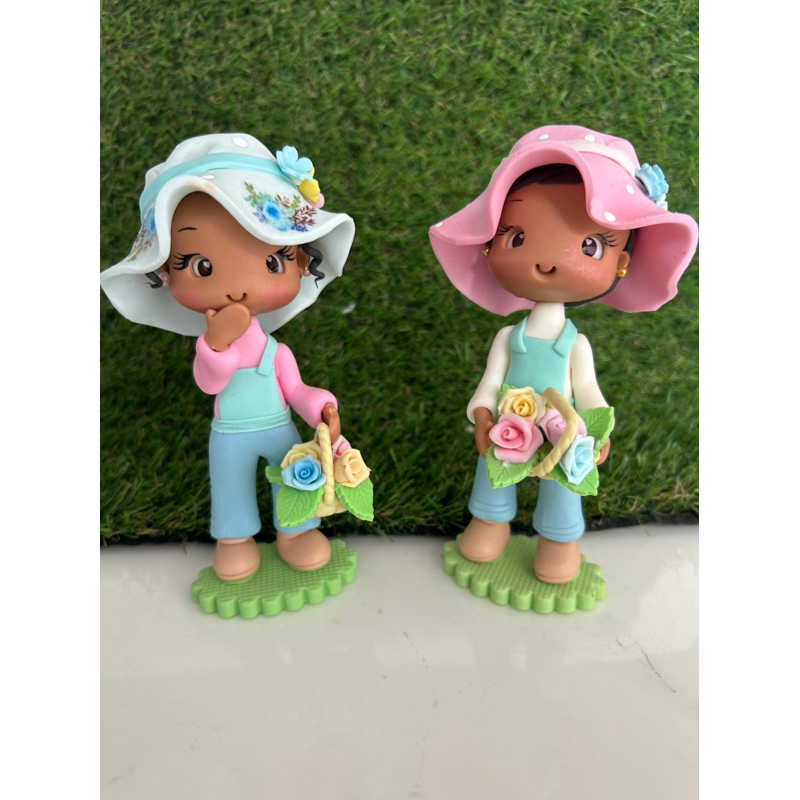 Camponesas personalizada em biscuit, Sarah Kay