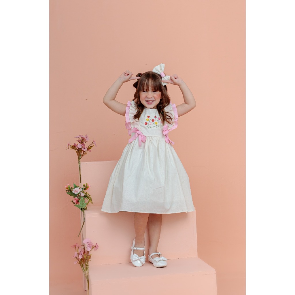Vestido infantil baby bordado floral com laço de cabela 100% algodão