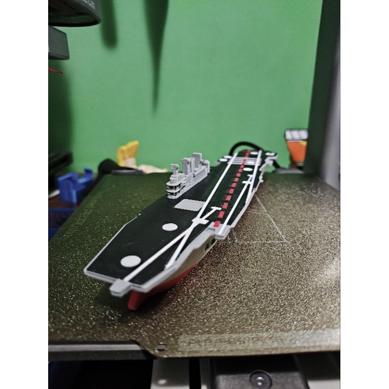 Miniatura Porta Aviões HMS Ark Royal