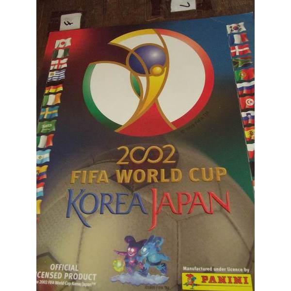 Lote de 142 figurinhas da copa do mundo de 2002 , originais nunca coladas sem repetição. SEM ALBUM
