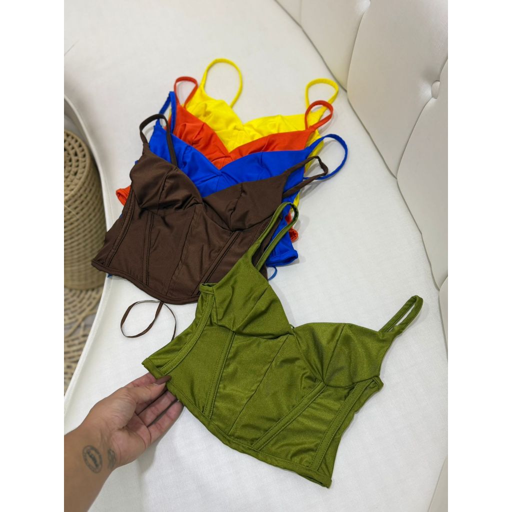 Corselet Thaís em Poliamida Acetinada com Barbatanas, alça reguladora e ilhós nas costas Corselet Cropped Feminino Blusa