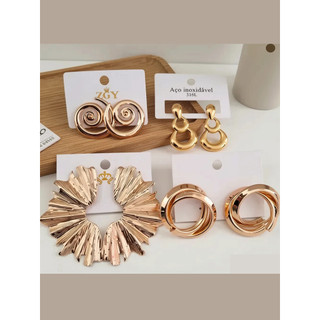 Kit 4 Pares De Brincos Dourados Grandes E Médios Tendência Blogueira Argola E Formas Geométricas Bijuteria Fina