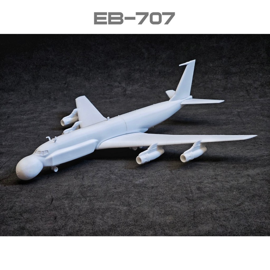 Avião Boeing EB707-300 Para Colecionismo Maquete Escala 1:144 Plastimodelo