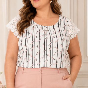 [Brechó] Blusa Feminina Listrada Floral com Manga de Renda e Pérolas, Delicada e Elegante Desapego Bazar Achadinhos