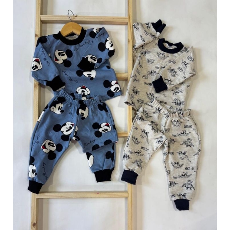 kit 2 conjunto de moletom peluciado,conjunto inverno menino peluciado,conjunto de moletom