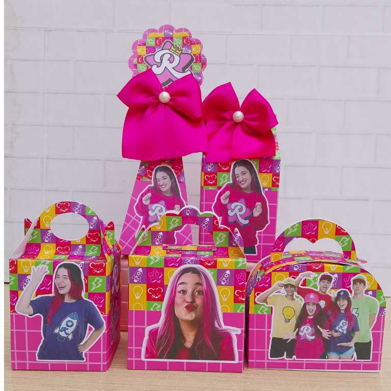 Kit Festa EMILLY VICK  Menina Personalizado | Pegue e Monte | Lembrancinhas e Caixinhas para Festa Infantil