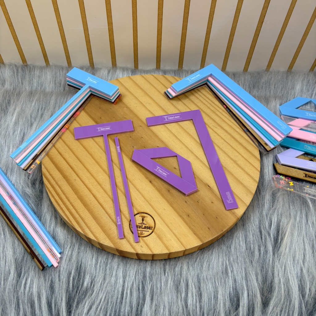 Kit Gabaritos Para Encadernação e Cartonagem 01 (Esquadro, Régua T e Fio de Cabelo)