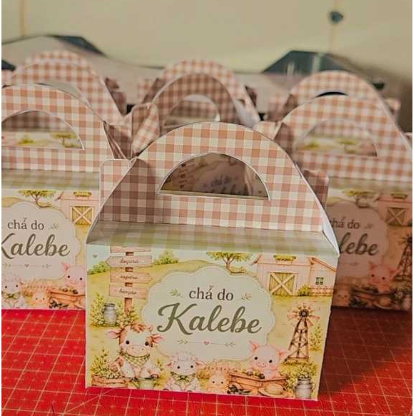 Caixa Maletinha Personalizada fazendinha - Lembrancinha Aniversário