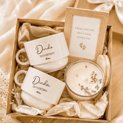 Convite Padrinhos de Batismo Dindos com Xicaras + Porta-Retrato + Vela Aromática