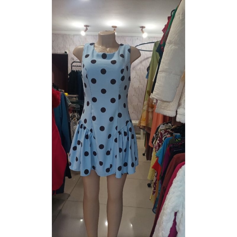 vestido curto de bolinha verão, casual, despojado, confortável
