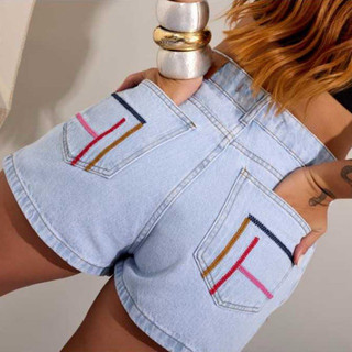 Short Jeans Cavado Bainha Bolso Bordado - marca glitter jeans