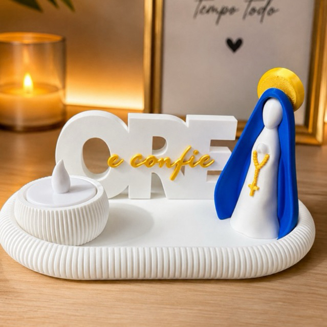 Kit Decorativo Nossa Senhora Aparecida com Porta Vela | Ore e Confie | Decoração Católica Religiosa 3D