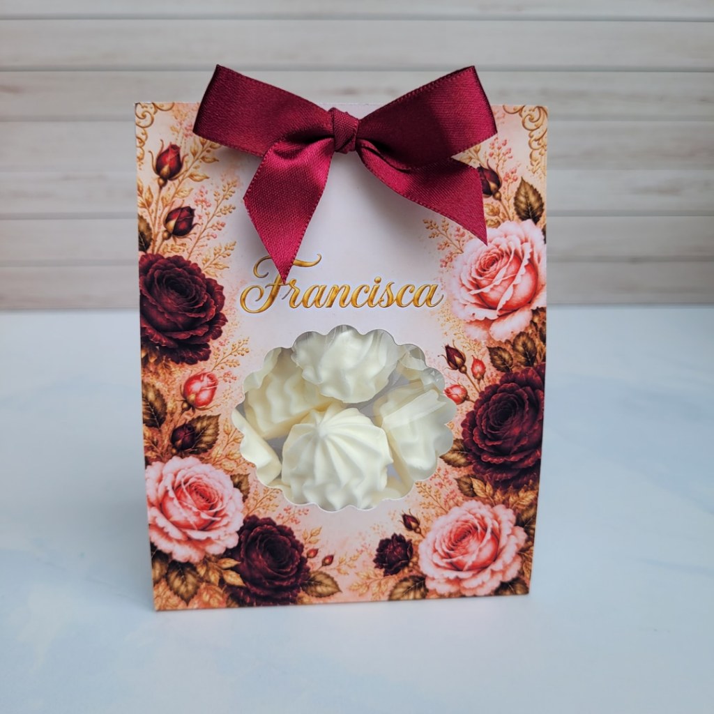 Caixinha Personalizada para Suspiro Casamento Aniversário Lembrancinha Floral Marsala Bordô com Nome
