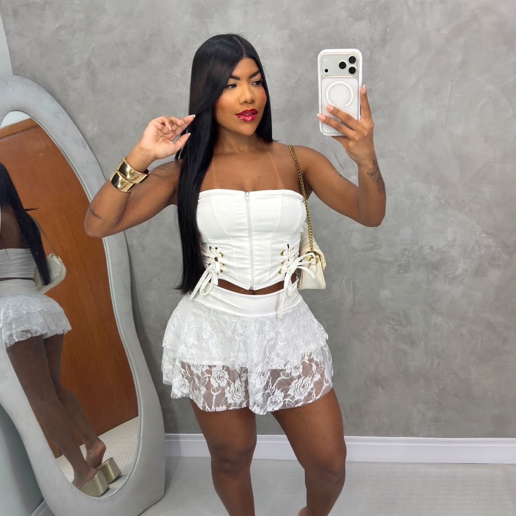 Conjunto Alina em Renda com Malha Suplex Cropped com Zíper + Saia (Com Short Embutido)