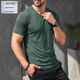 Blusa Masculina Gola V Básica Verde Malha Simtética Versátil Durável Confotável Promoção P M G GG