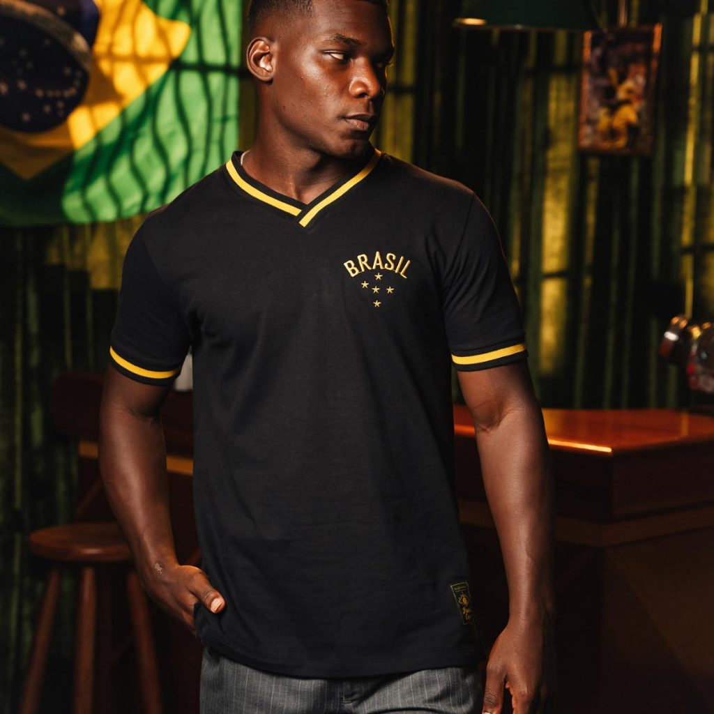 Camisa Brasil Retrô Preta Masculina Oficial em Oferta na Shopee
