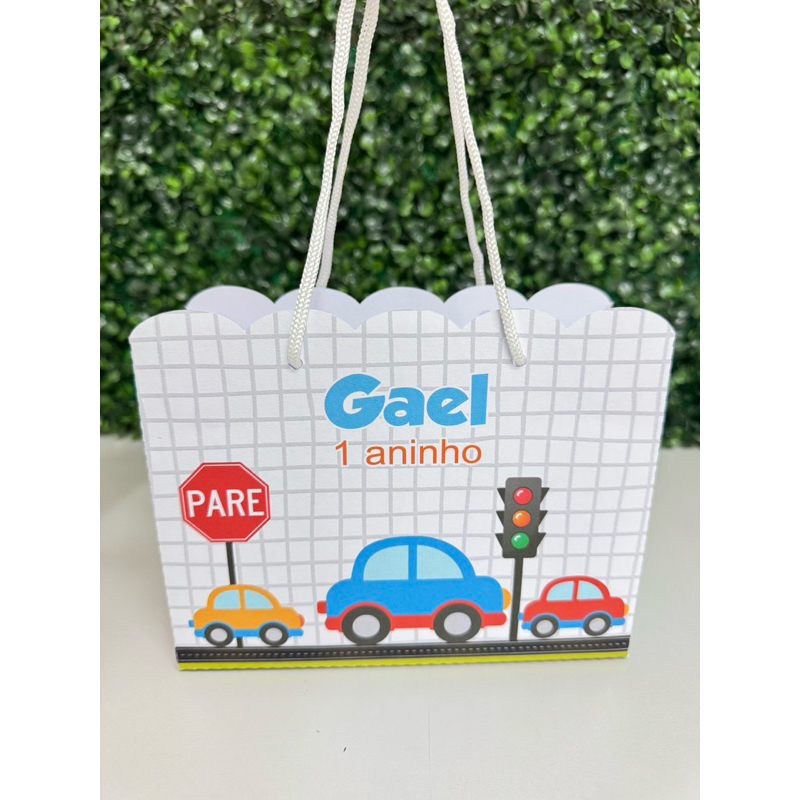 Sacolinha surpresa carrinhos/ PEGUE E MONTE/ lembrancinhas carrinhos/ personalizados carrinhos/sacolinha carros