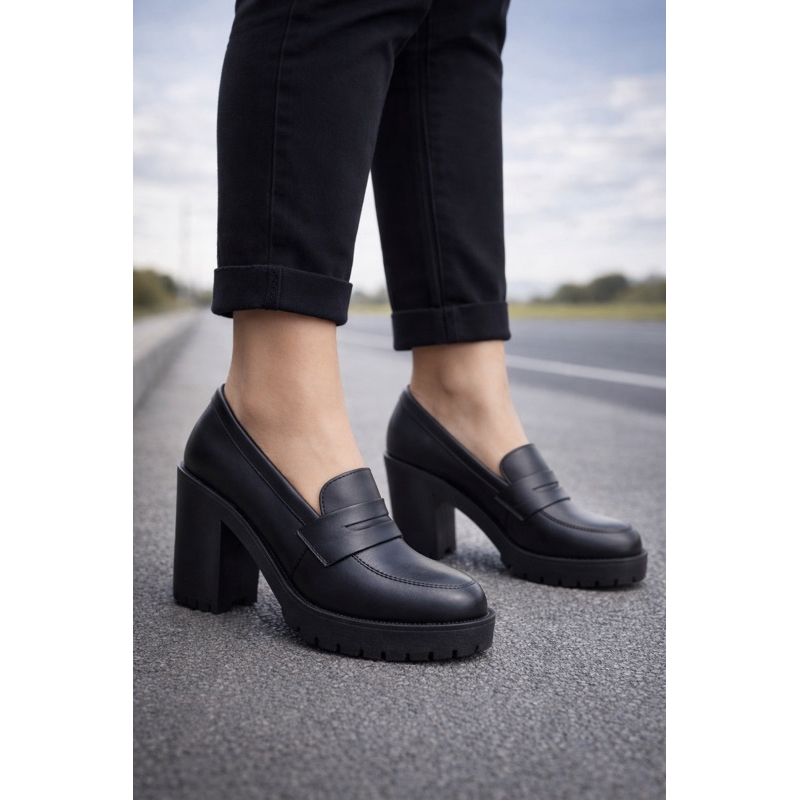 Mocassim Feminino Confortável com Salto Médio Antiderrapante - Estilo Casual e Elegante em Oferta na Shopee