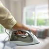 Ferro de Passar a Vapor 220V 1500W Base Cerâmica Antiaderente com Spray Roupas Sem Amassado