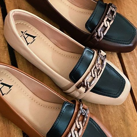 Sapatilha Feminina Mocassim Salto 1cm Bico Quadrado Elegante e Confortável Protetor Calcanhar Novo
