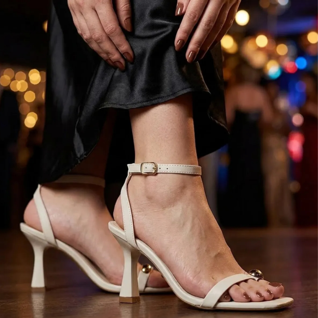 Sandália Feminina Salto Médio  Fino Festa Bico Quadrado