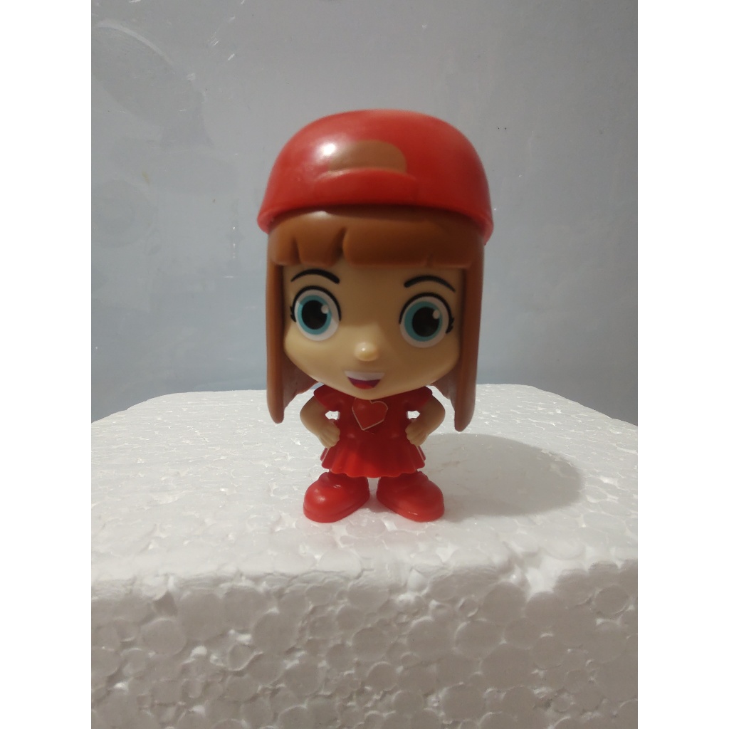 Boneca Gi Aventureira Vermelha Lucas Neto Burger King – 10cm