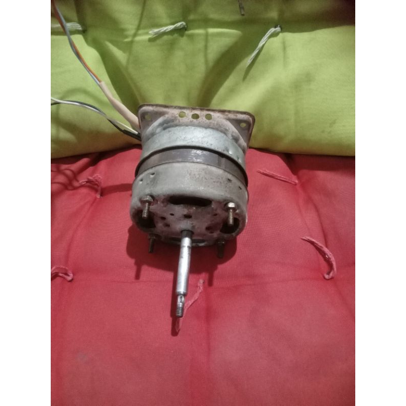 motor circulador arno antigo