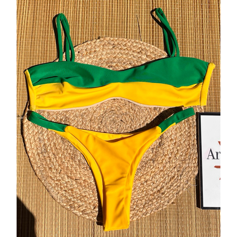 Biquini Brasil Top Recortes sem bojo calcinha  Fita Bronze marquinha