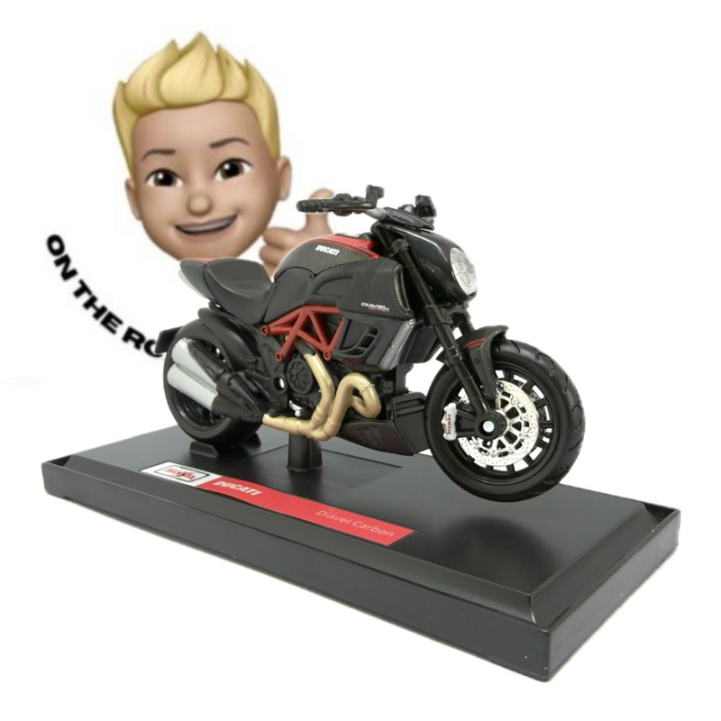 Miniatura Moto Ducati Diavel Carbon com Base 1/18 Maisto